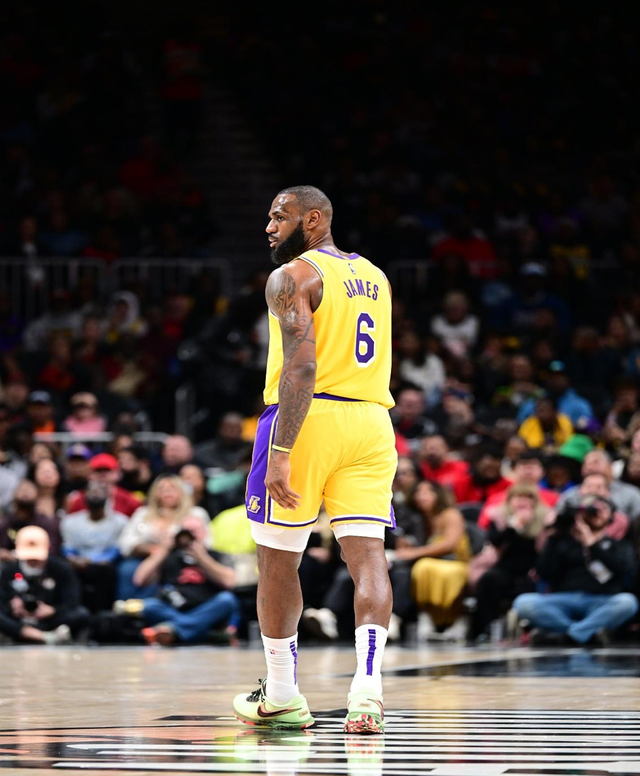 顶薪中锋跨 顶薪中锋跨