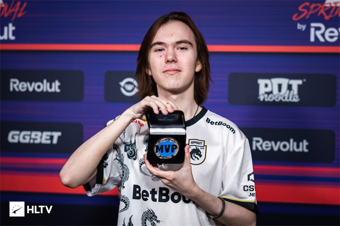 得关键前场 得关键前场