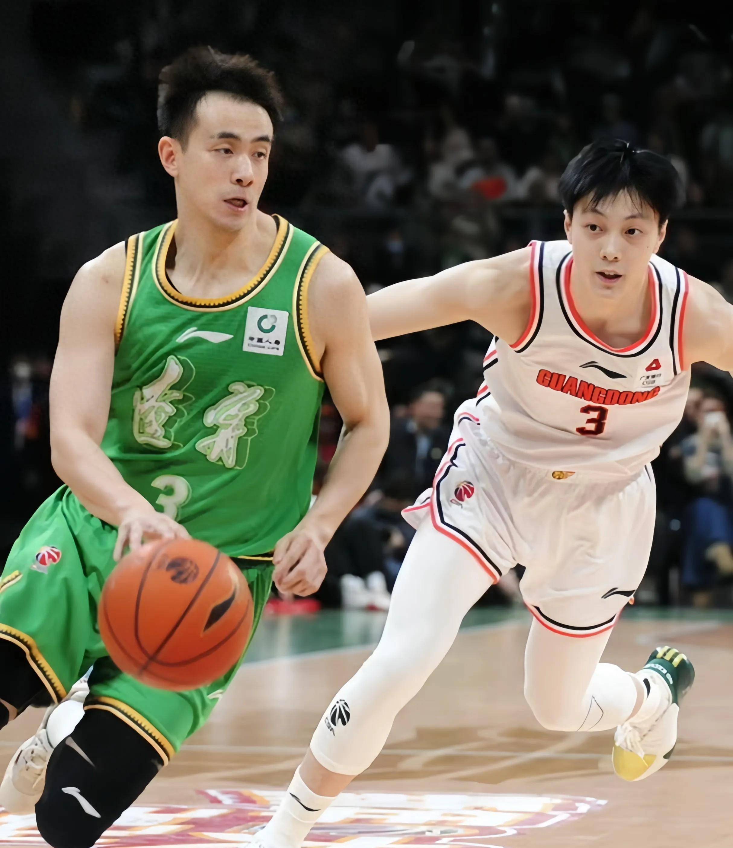 滚飞比与F 滚飞比与F